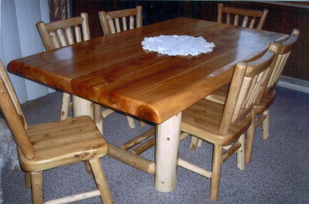 dining room  table  - image