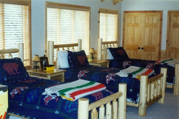 custom cedar log bed - image