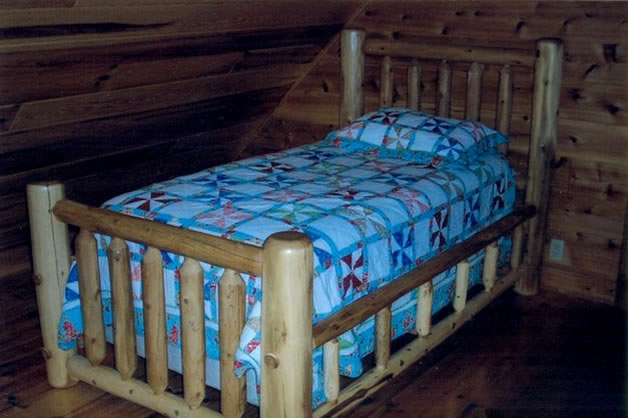 custom cedar log bed - image